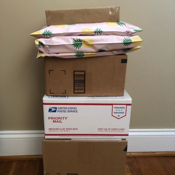 Meet your Posher, Lisa - Picture 5 of 5